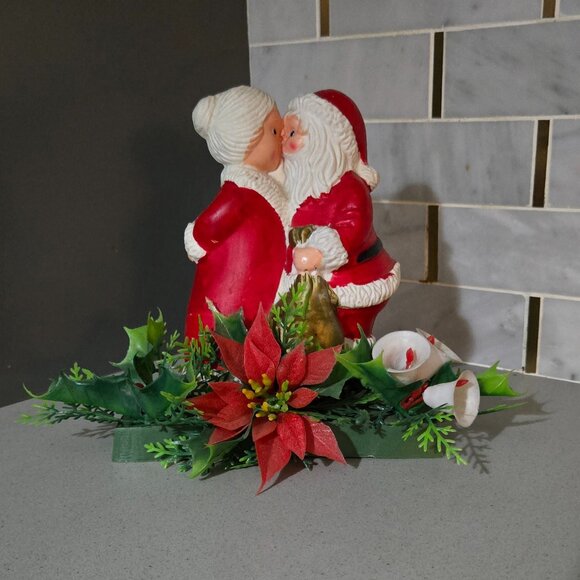 Vintage Kissing Santa and Mrs. Claus - Picture 1 of 9